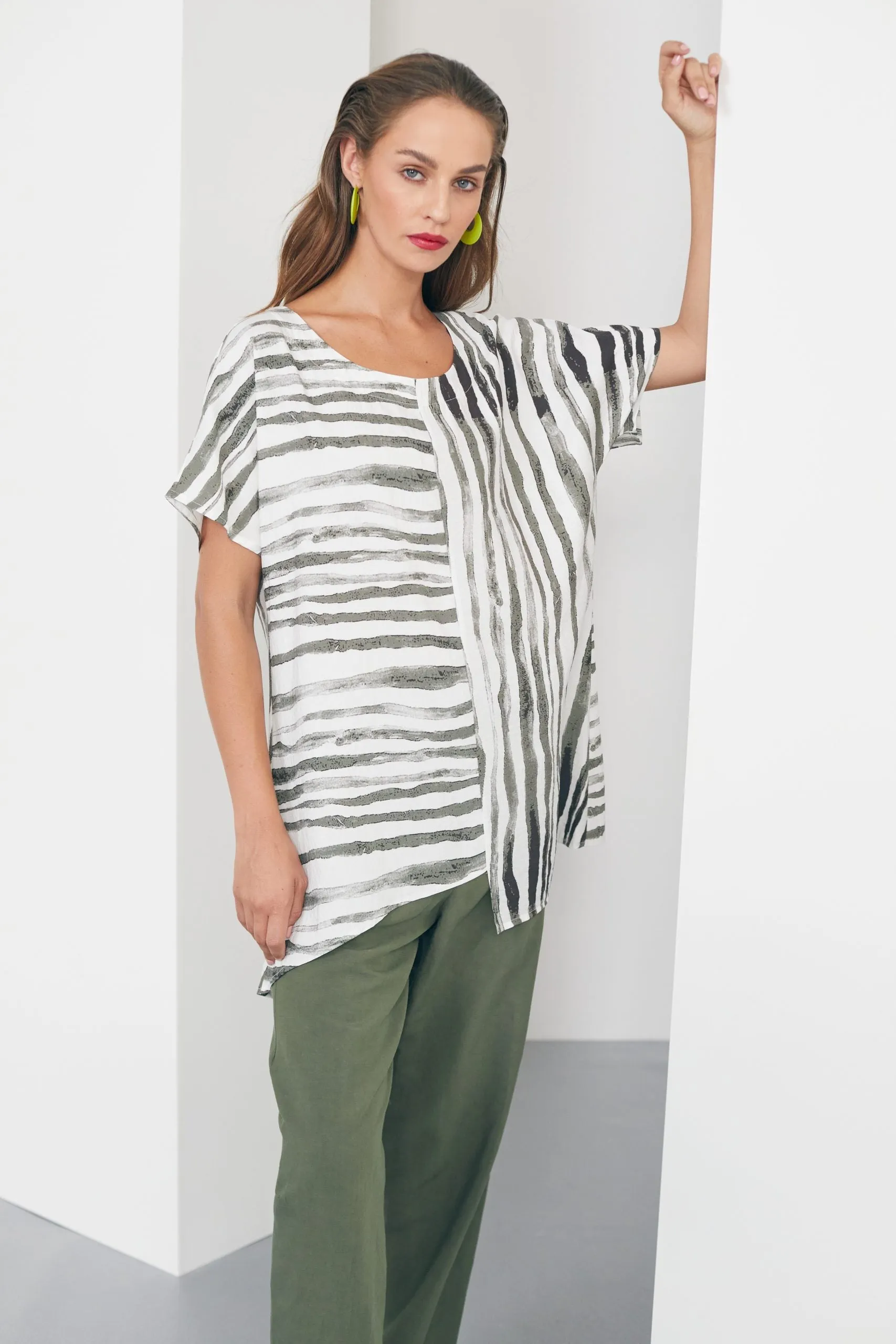 256- Stripe Top w/ Cut away Hem- Naya