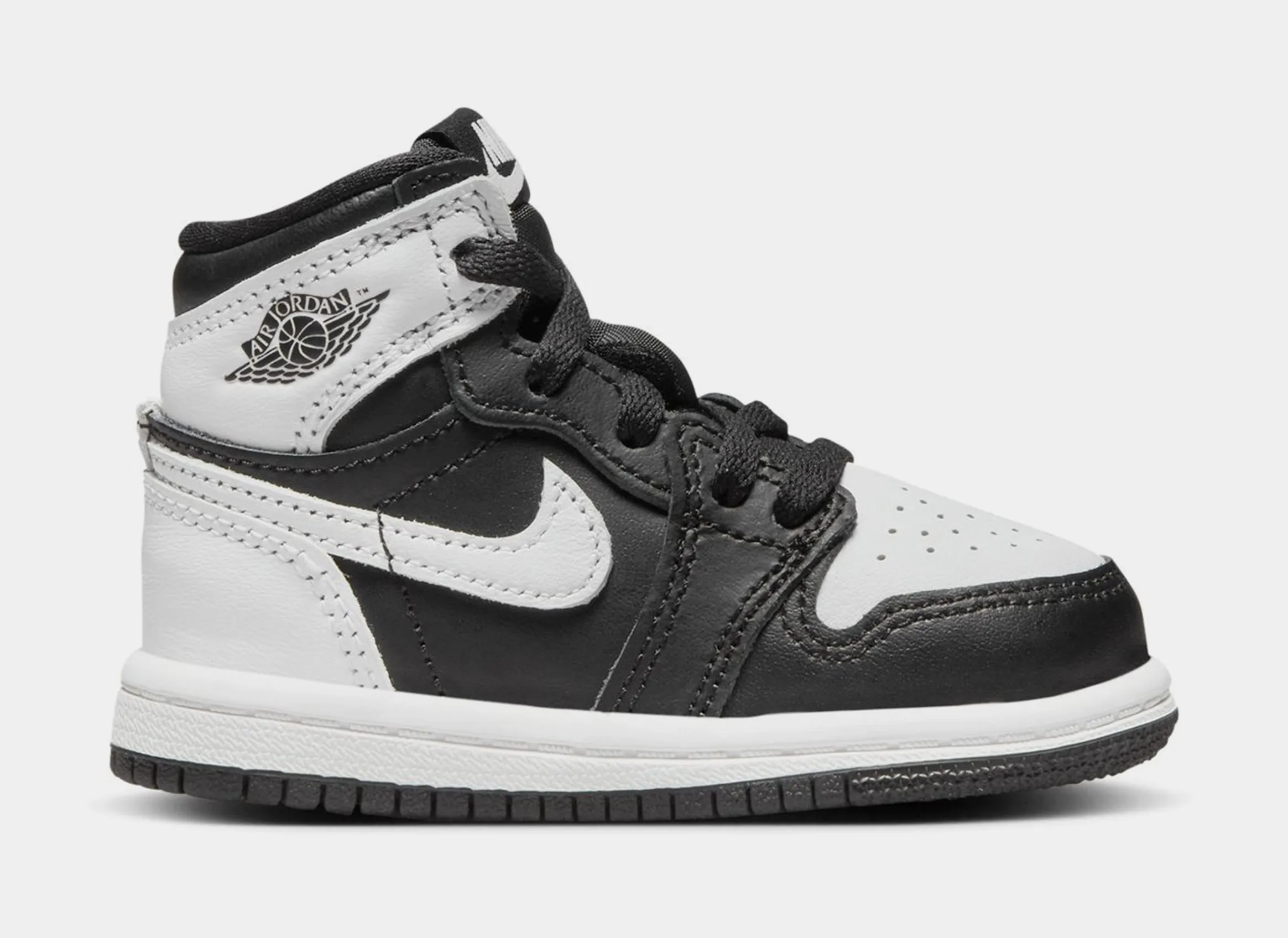 Air Jordan 1 Retro High OG Infant Toddler Lifestyle Shoes (Black/White)