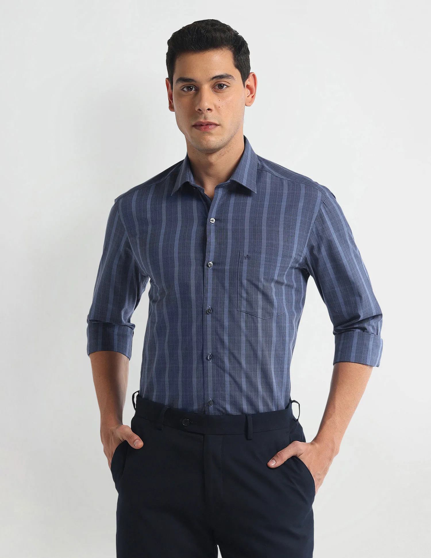 Arrow Pure Cotton Manhattan Slim Fit Shirt