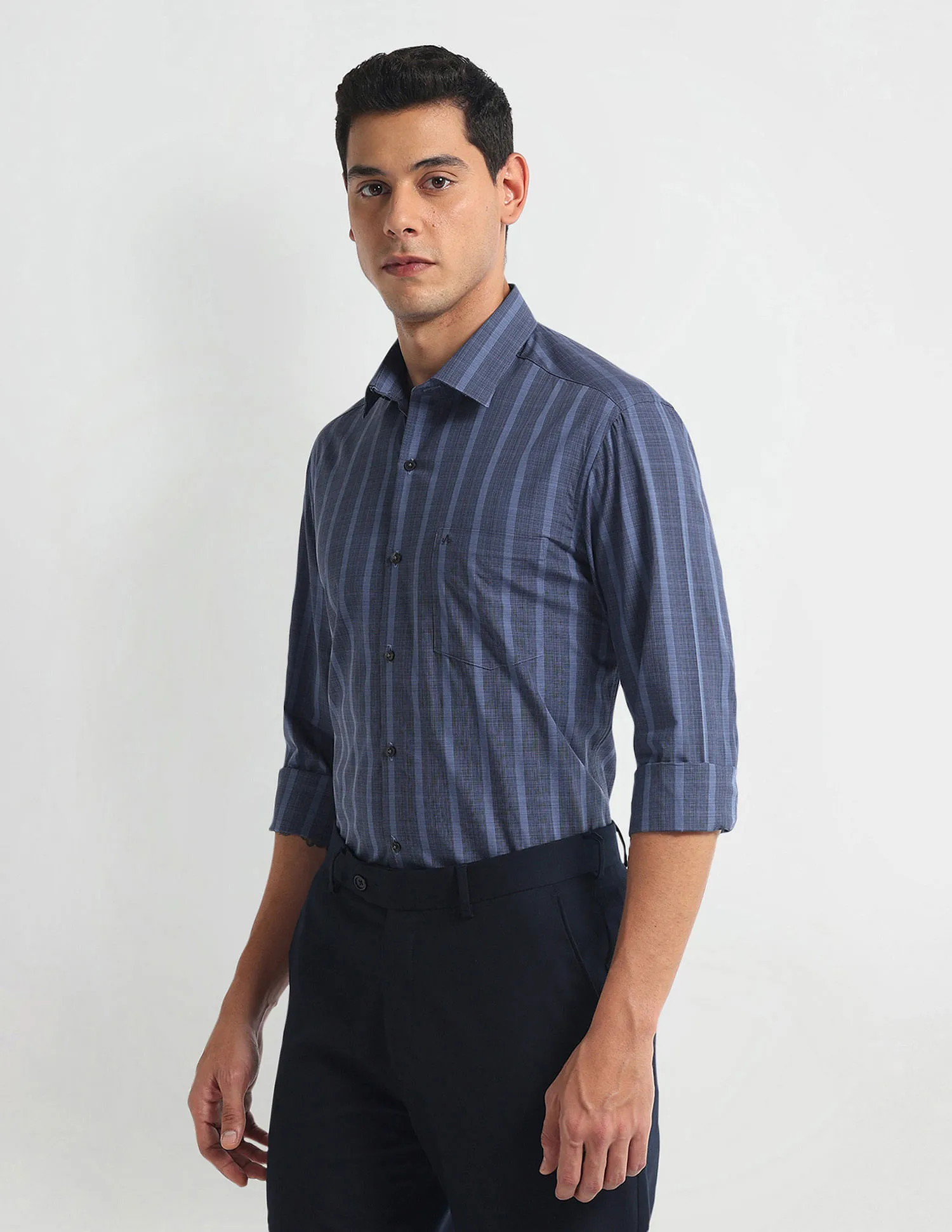 Arrow Pure Cotton Manhattan Slim Fit Shirt