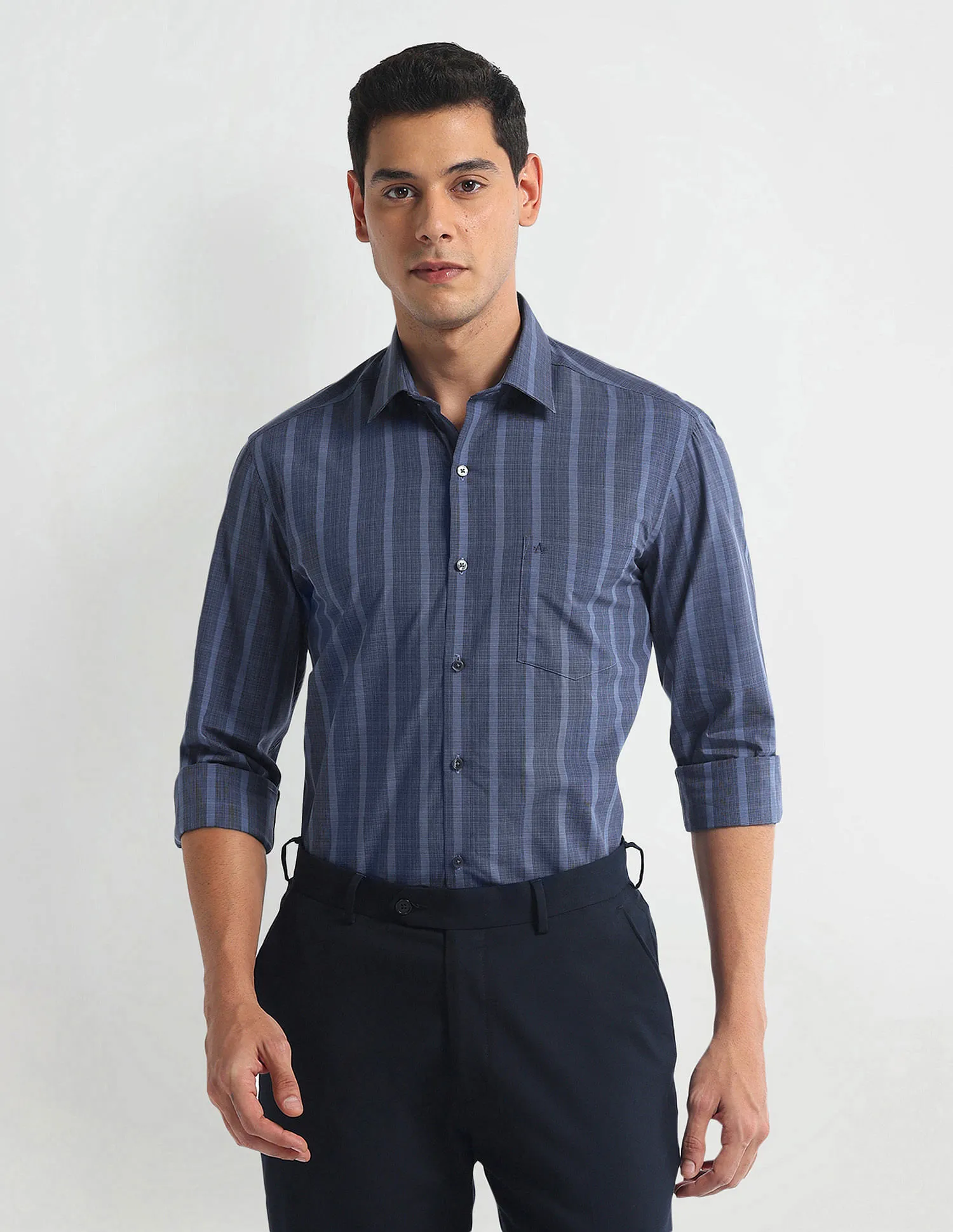 Arrow Pure Cotton Manhattan Slim Fit Shirt