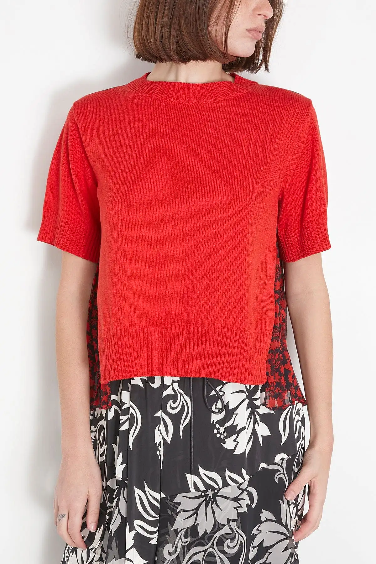 Floral Print Knit Pullover in Red