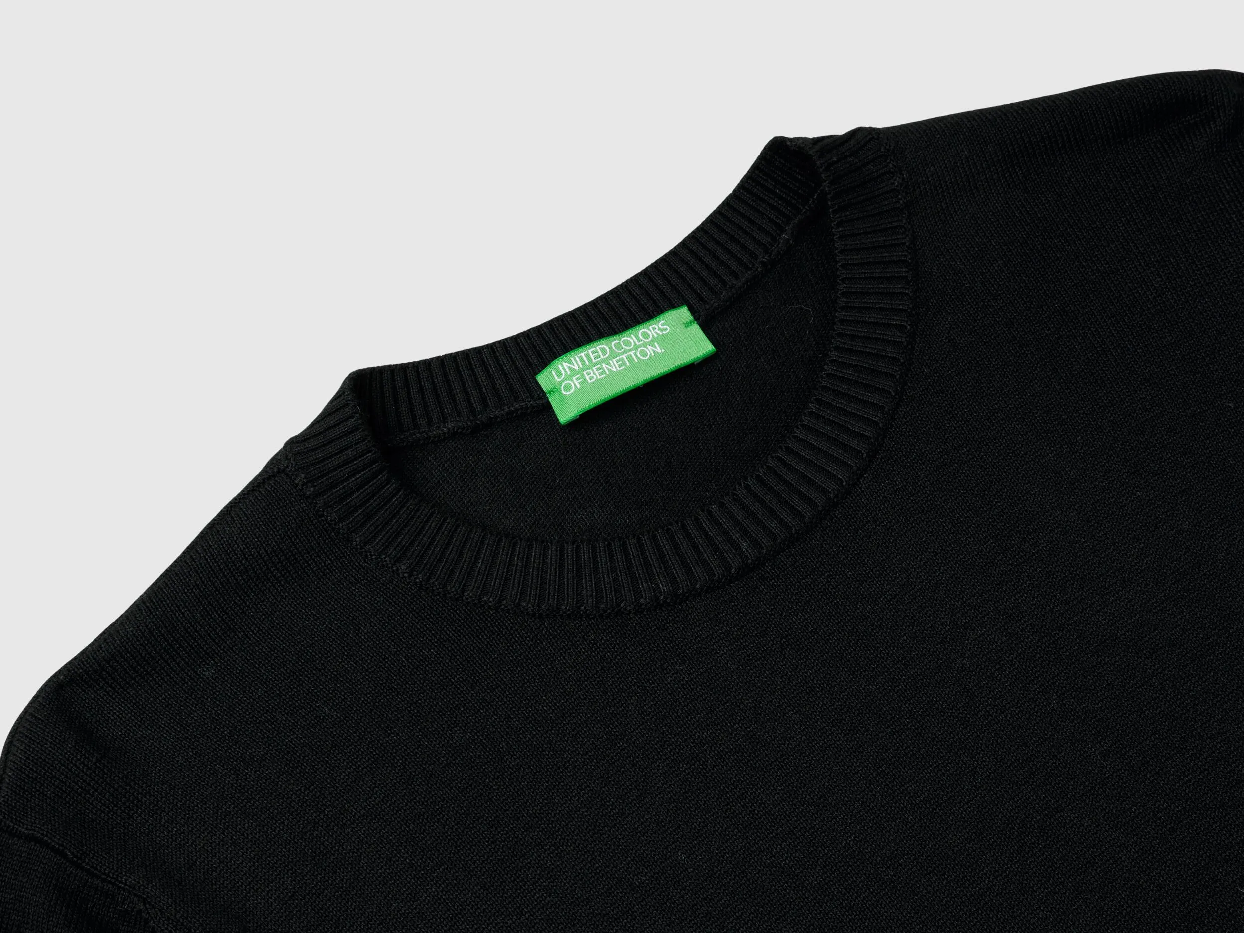 Short sleeve sweater - Black | Benetton