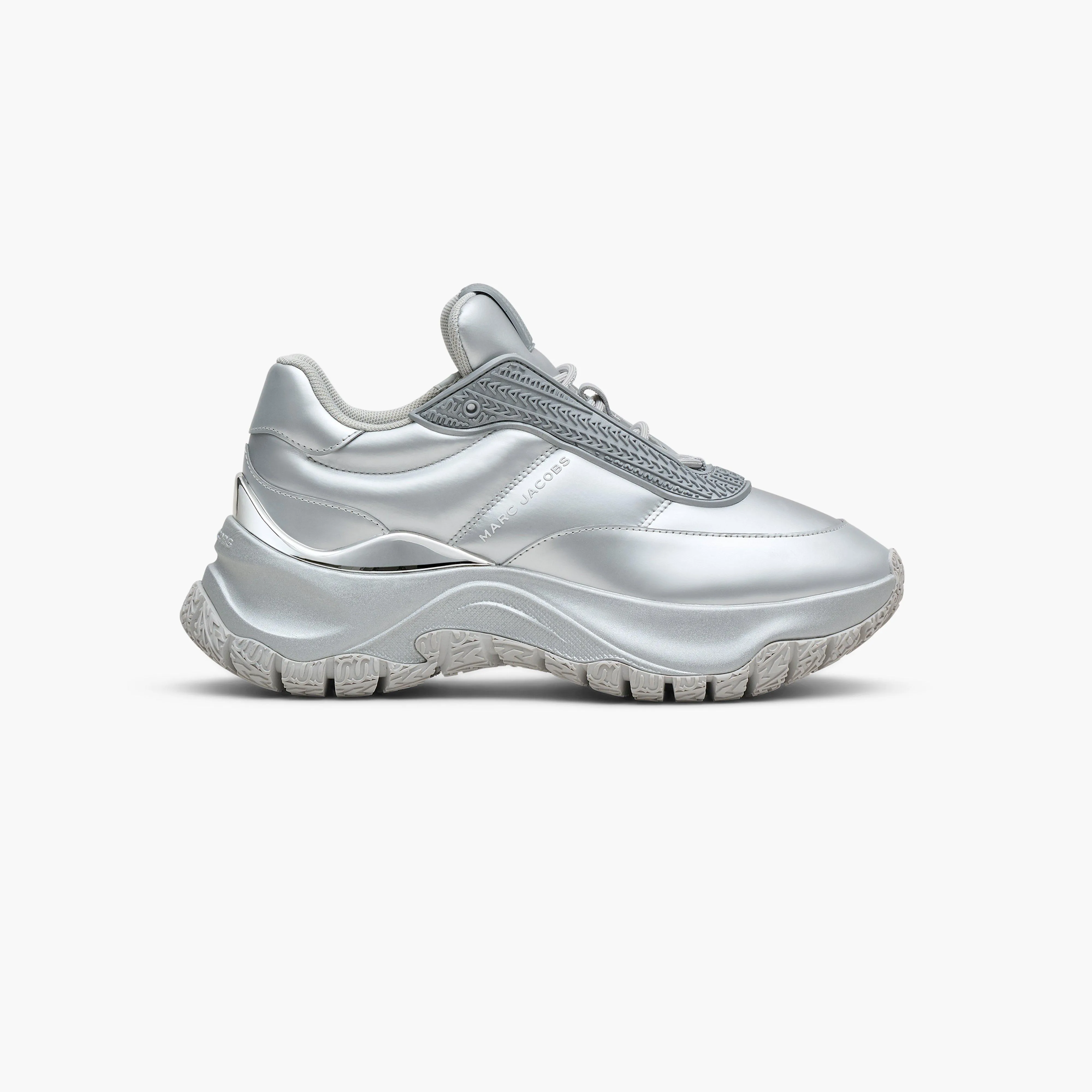 The Metallic Lazy Runner