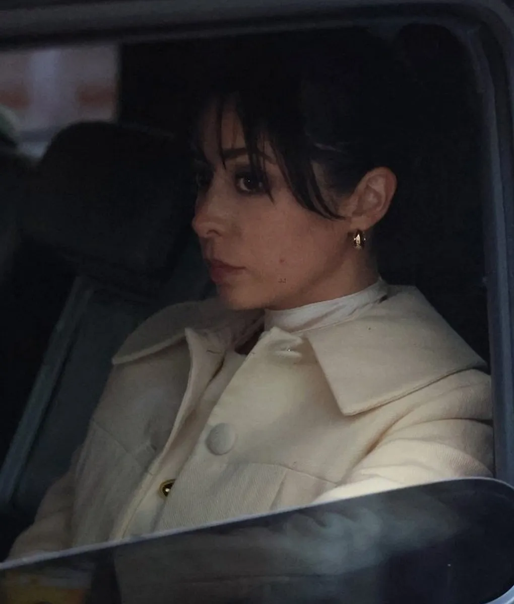 The Penguin 2023 Cristin Milioti Coat - Sofia Falcone White Coat