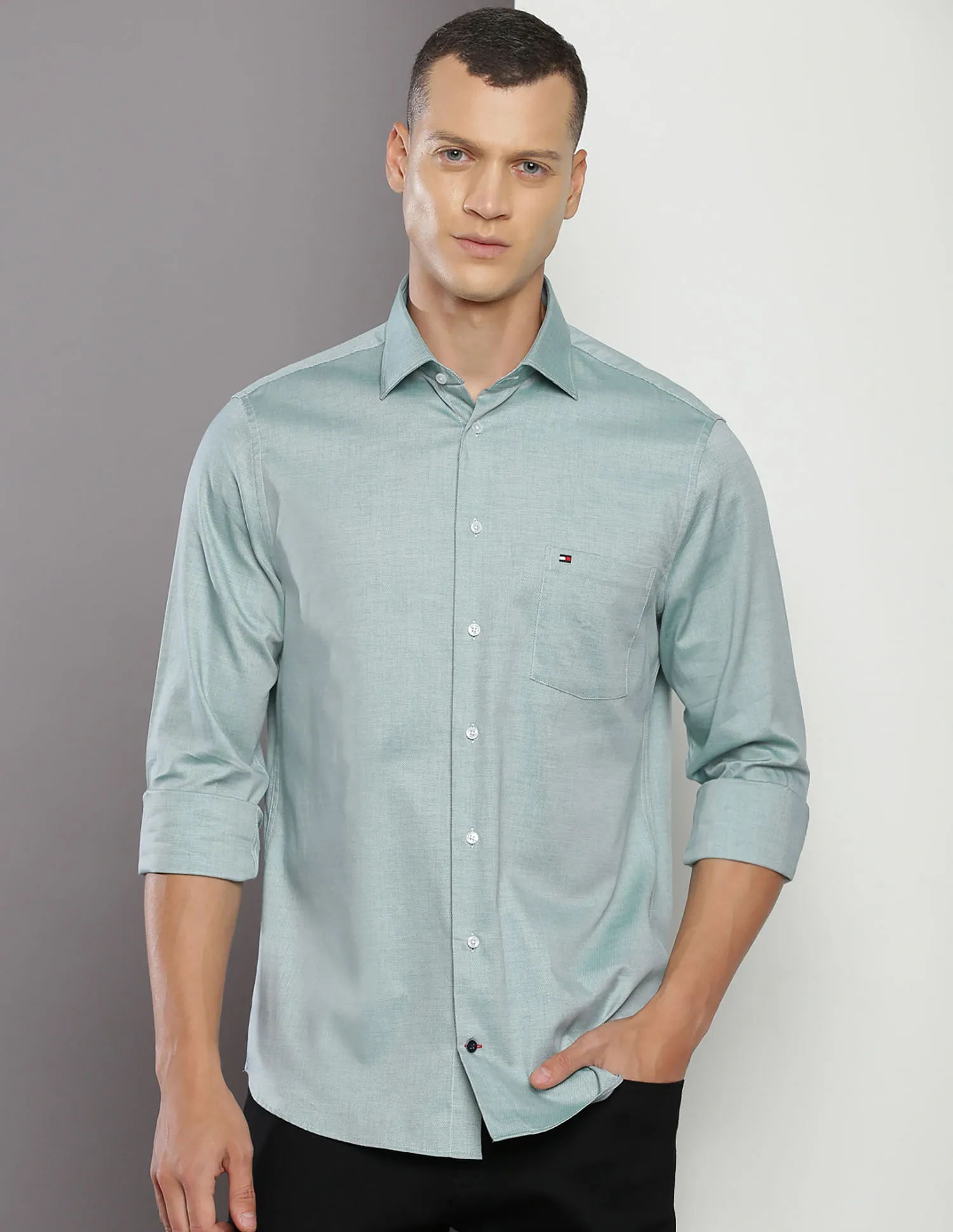 Tommy Hilfiger Pure Cotton Solid Dobby Shirt