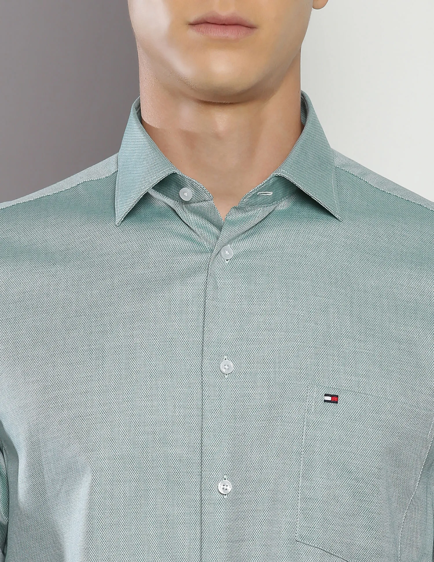 Tommy Hilfiger Pure Cotton Solid Dobby Shirt