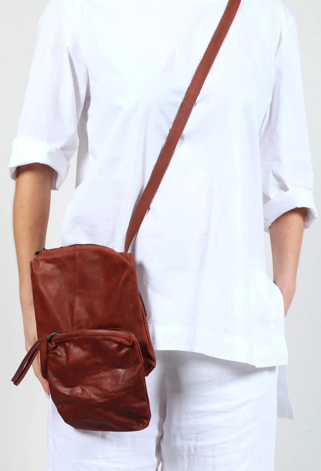 Twin Pocket Bag in Waxy Cinnamon