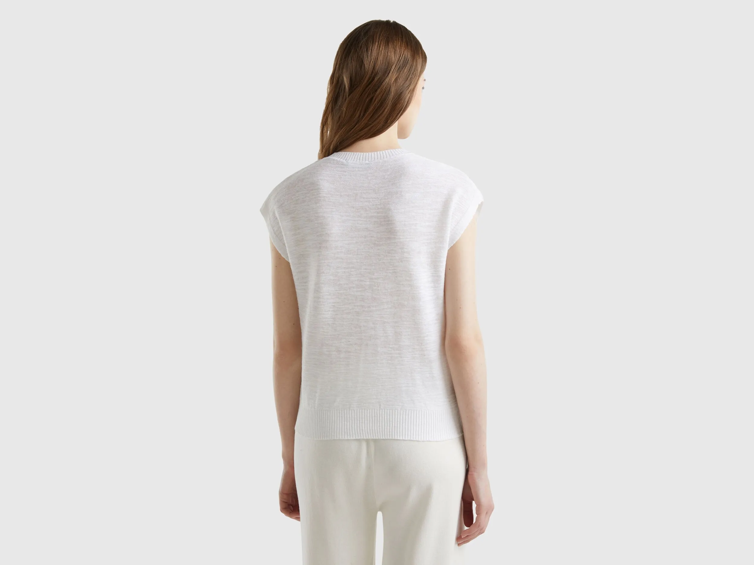 Vest in cotton and linen blend - White | Benetton