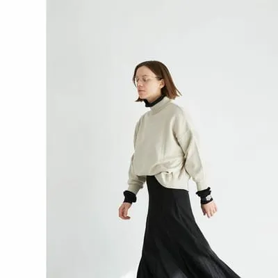 YASHIKI Akizora Mock Neck Knit Pearl Grey